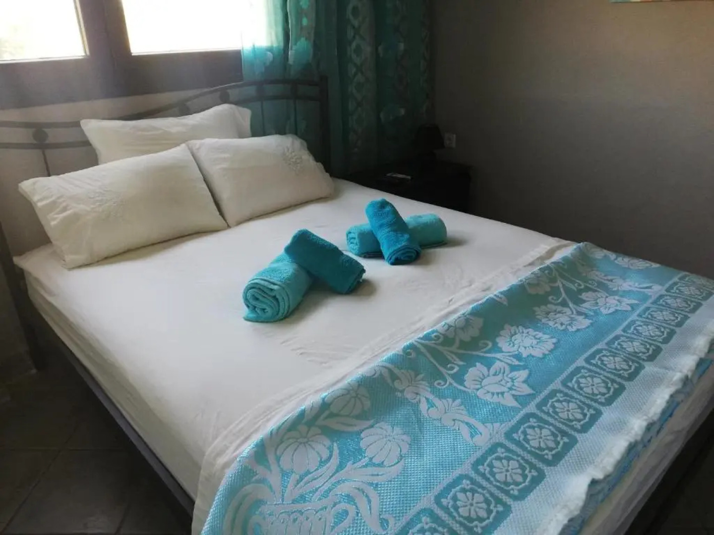 Leros Sunset Apartments