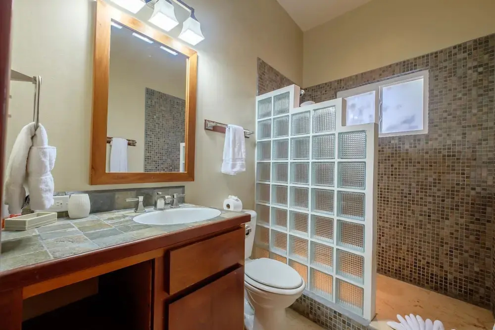 Indigo Belize 4a 3 Bedroom Condo by RedAwning