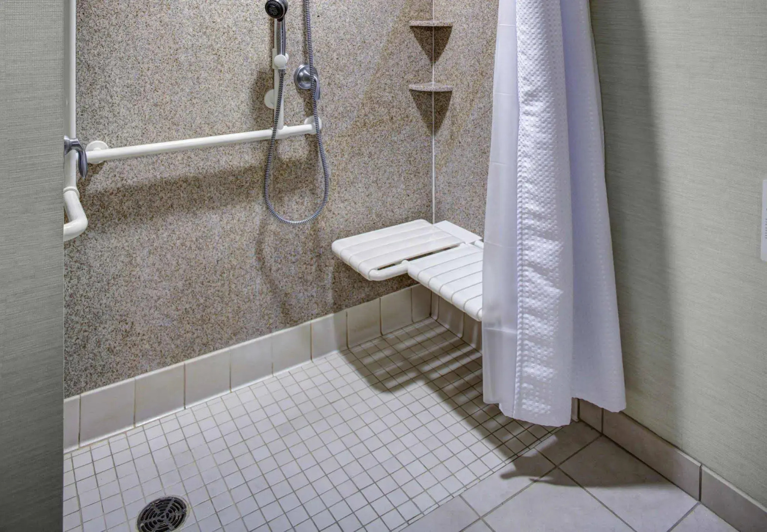 Courtyard by Marriott Richmond North