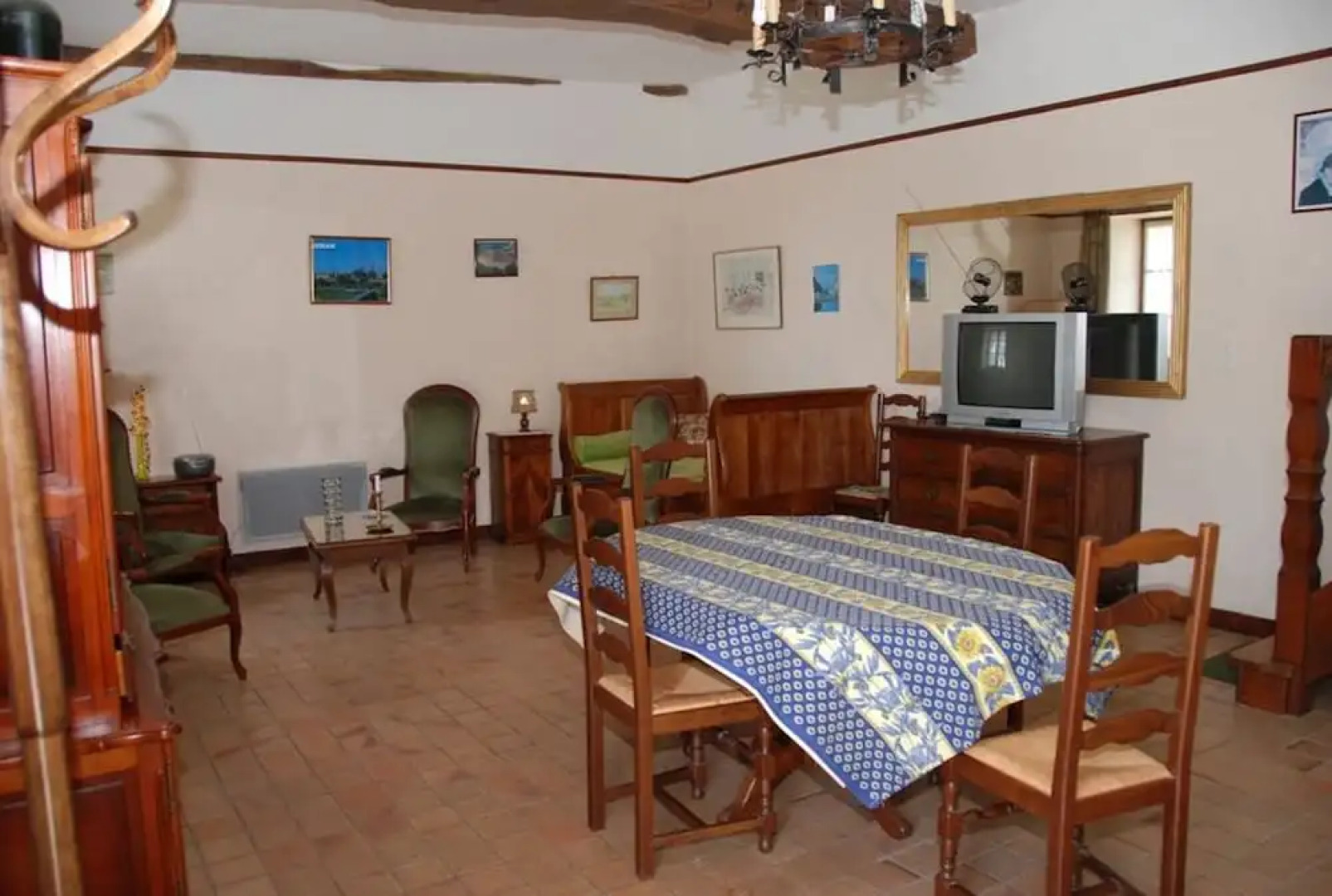 House With 2 Bedrooms in Jugon-les-lacs, With Furnished Garden and Wif