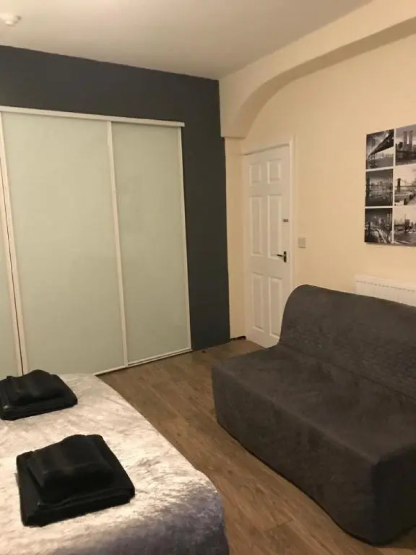 Sandy Pad's Apartments