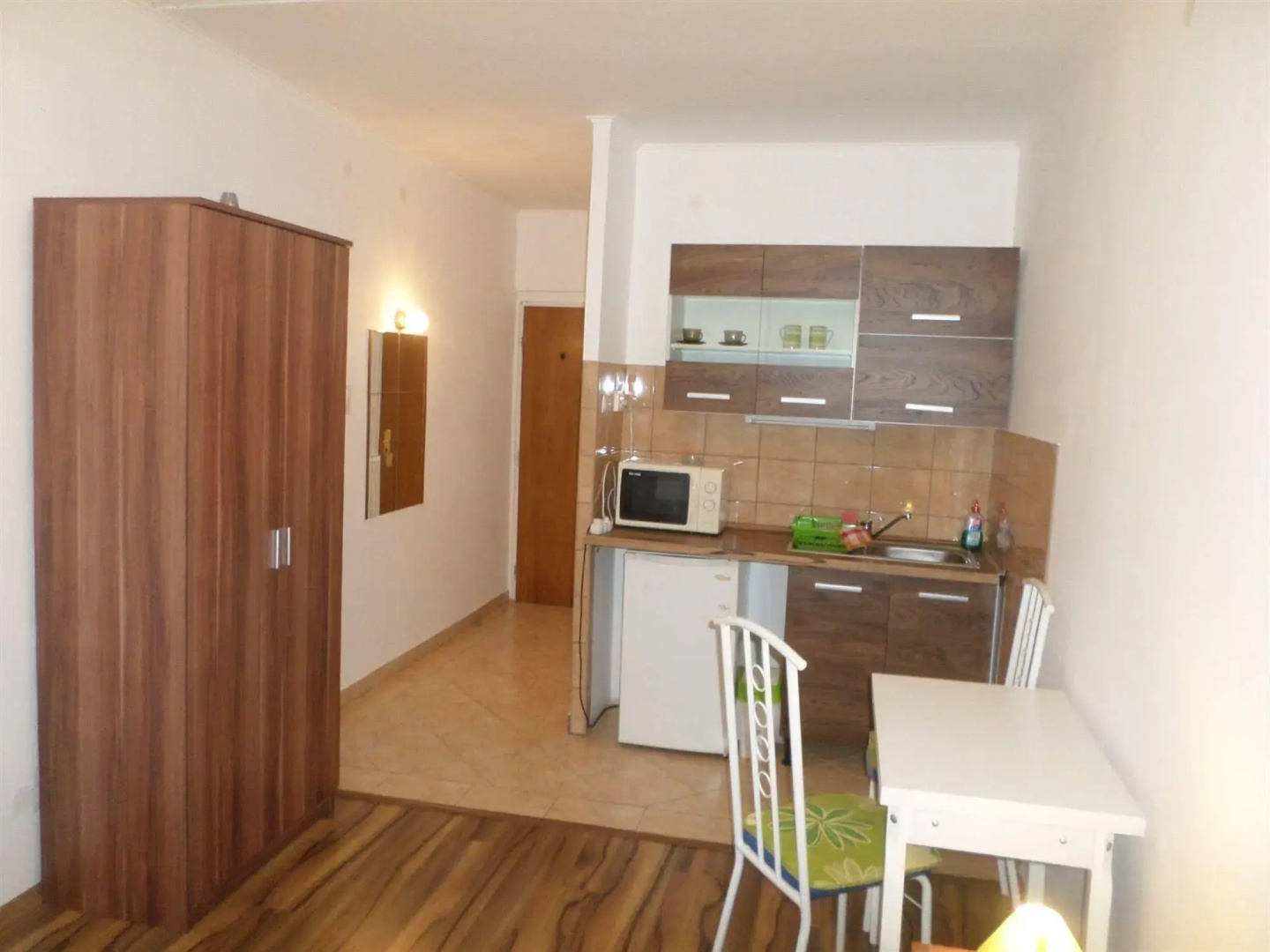 Apartment 4 You