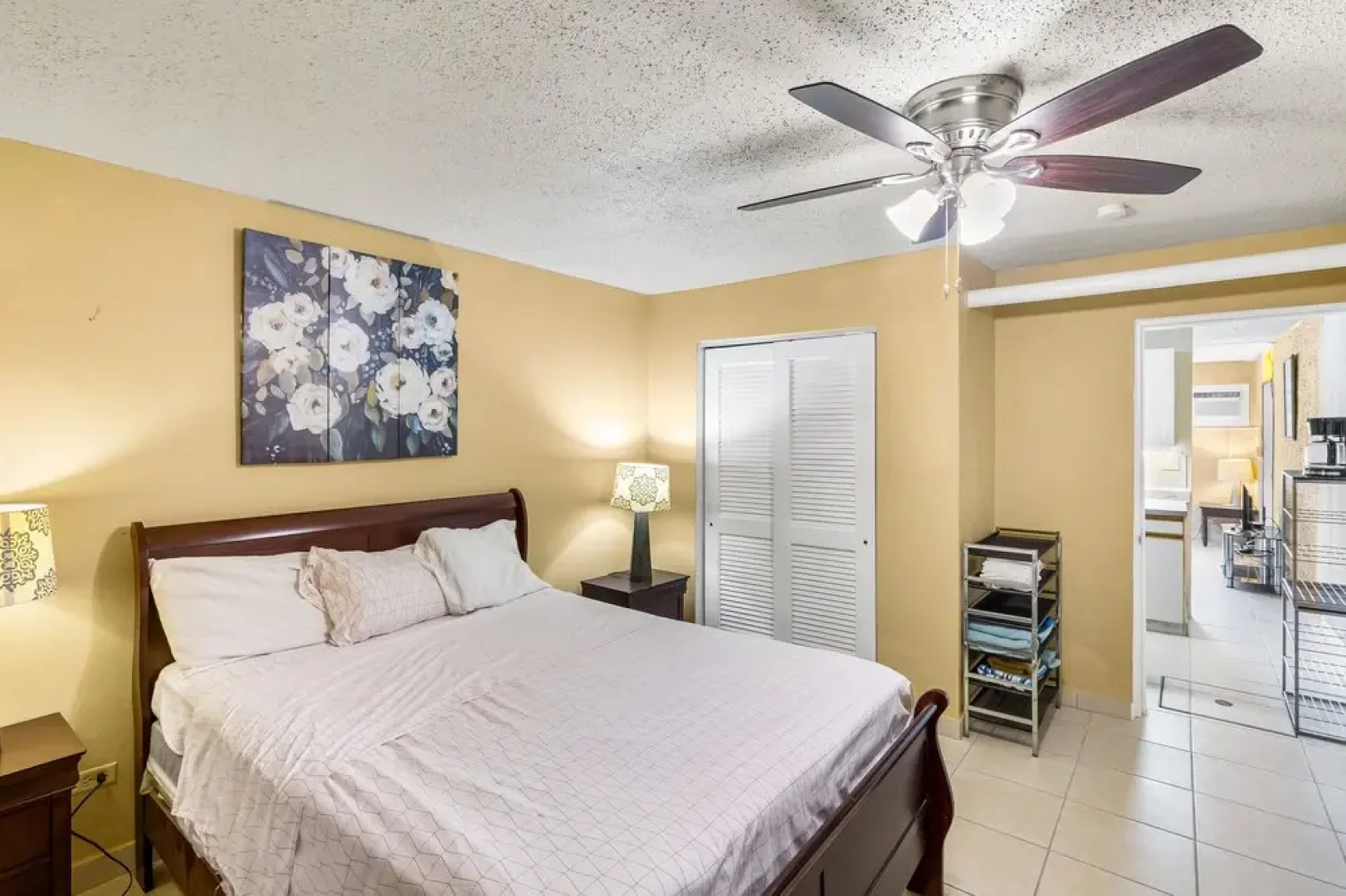 Caribbean View 1 Bedroom Condo by RedAwning