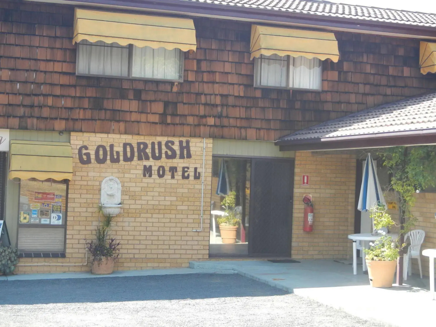 Young Goldrush Motel
