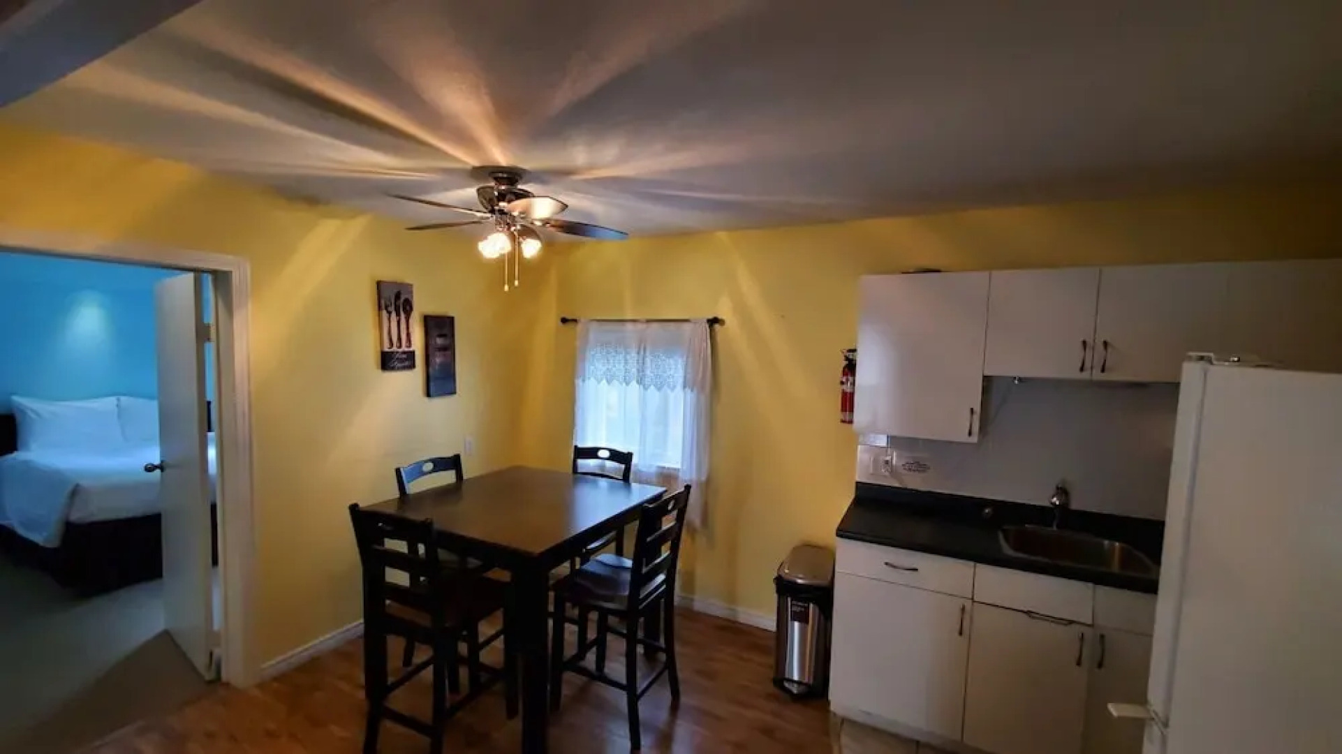 Comox Valley Inn & Suites