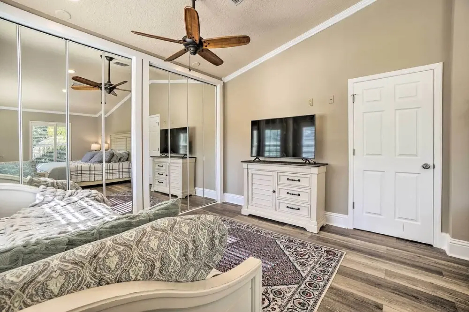 Charming Port Richey Retreat w/ Shared Dock