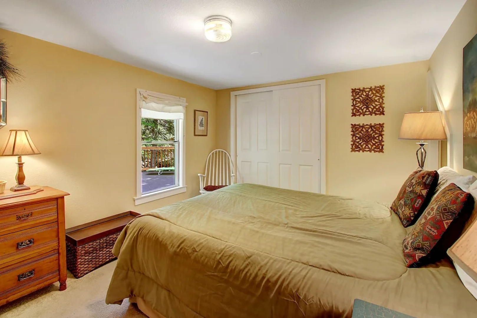 Peaceful Pines Cabin - Three Bedroom Home with Hot Tub