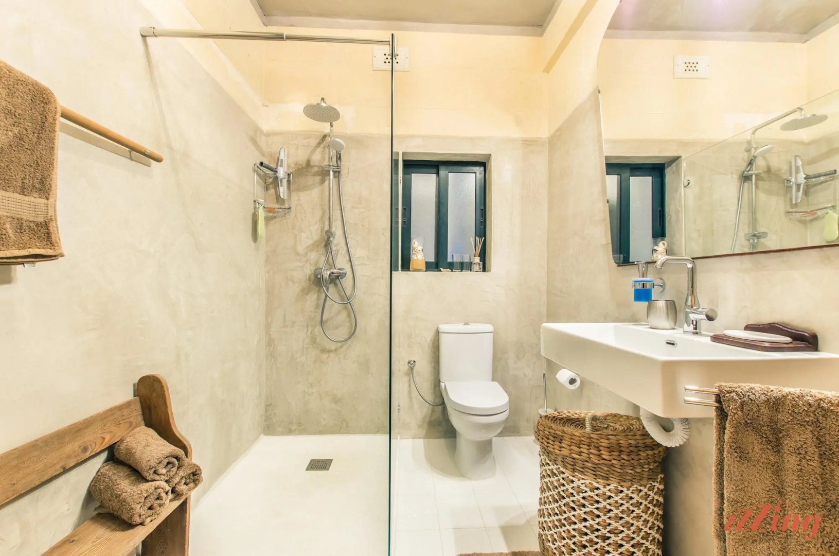 Retro Designer Homelike Apartment - Close to Beach