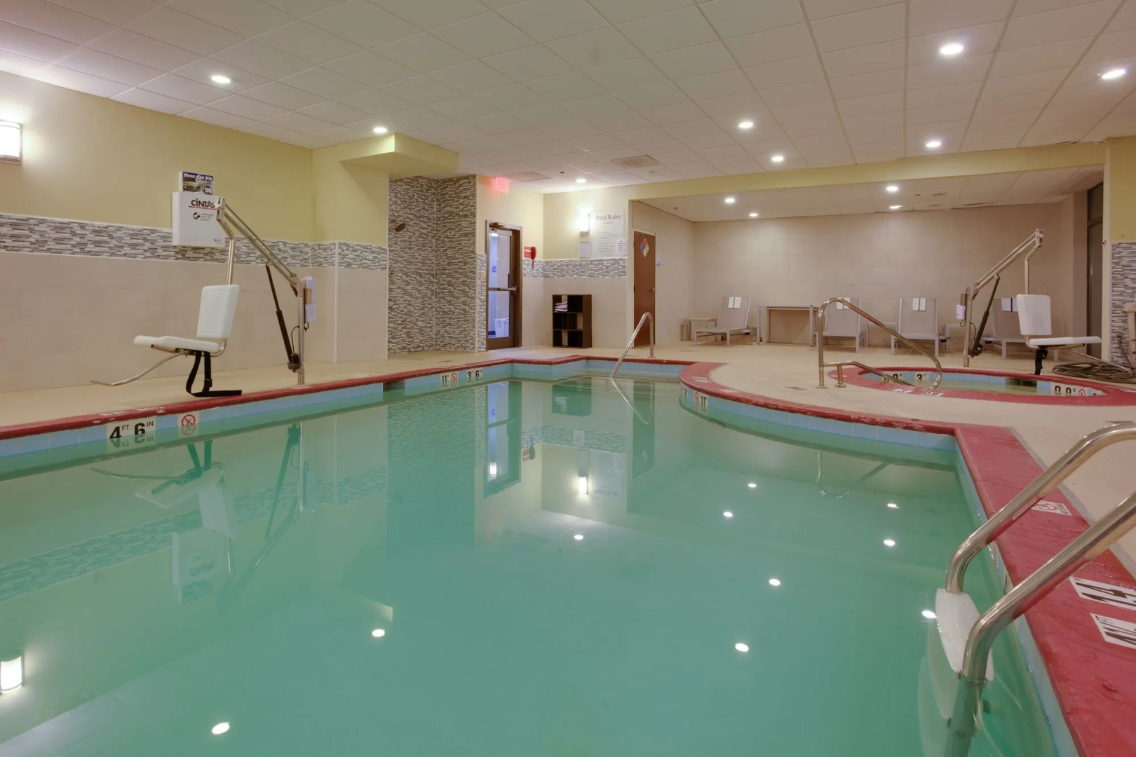 Holiday Inn Express Hotel and Suites Laurel by IHG