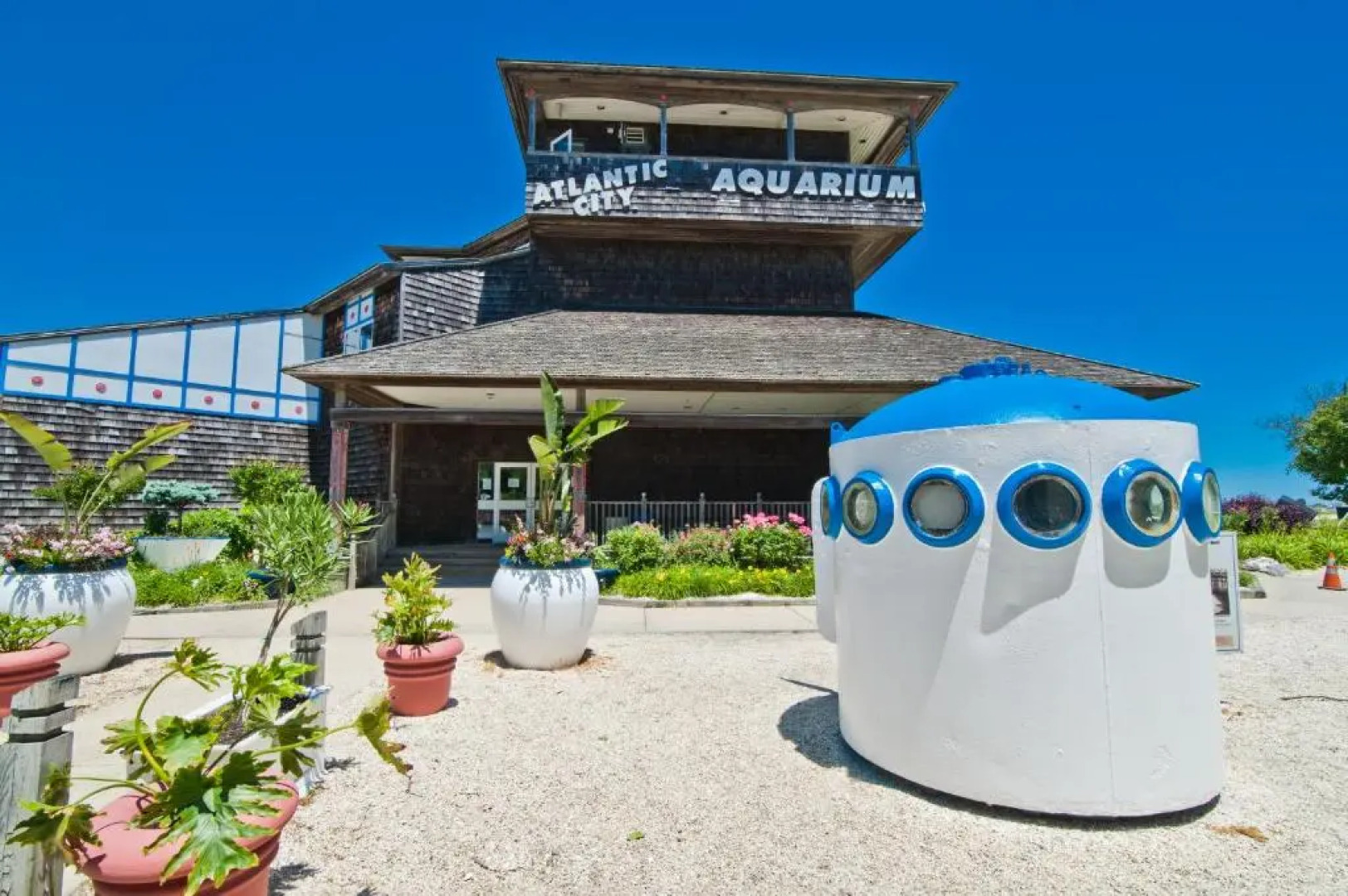 The Lucky Beach House, The Most Popular Beach House in Atlantic City! WOW!
