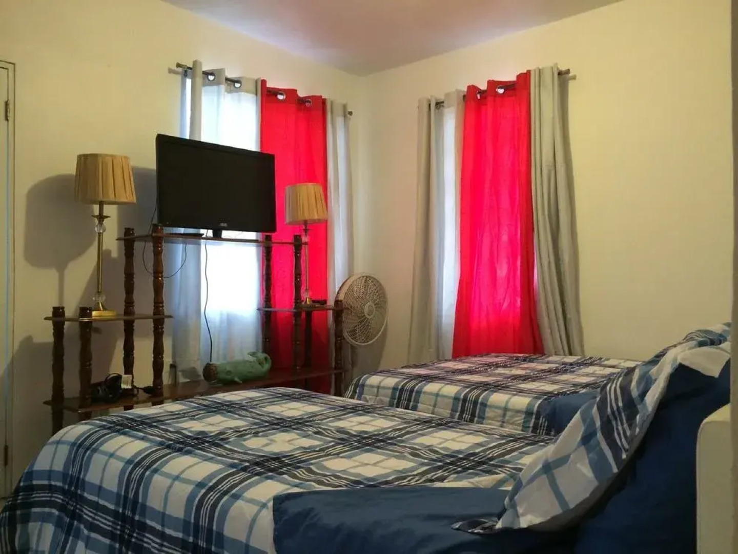 Coastal Express Inn & Suites #1 at 681 Ocean Drive