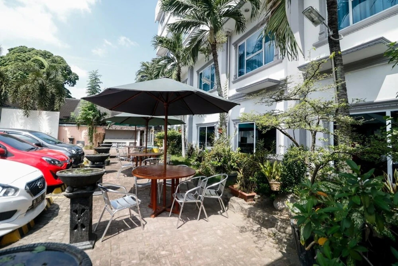 RedDoorz Plus @ Jalan Dr Sutomo Pekanbaru