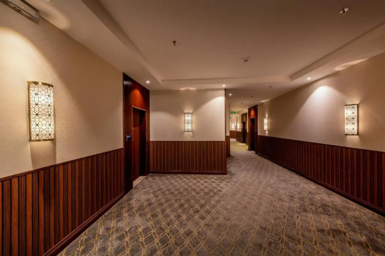 Sarwat Park Hotel
