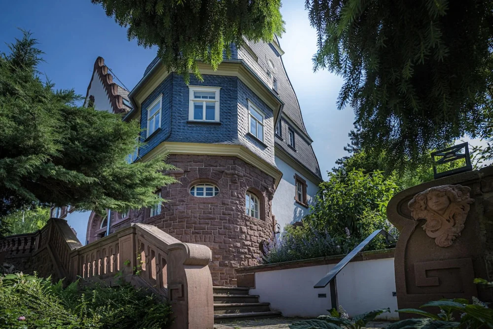 Blumeins - Das Refugium