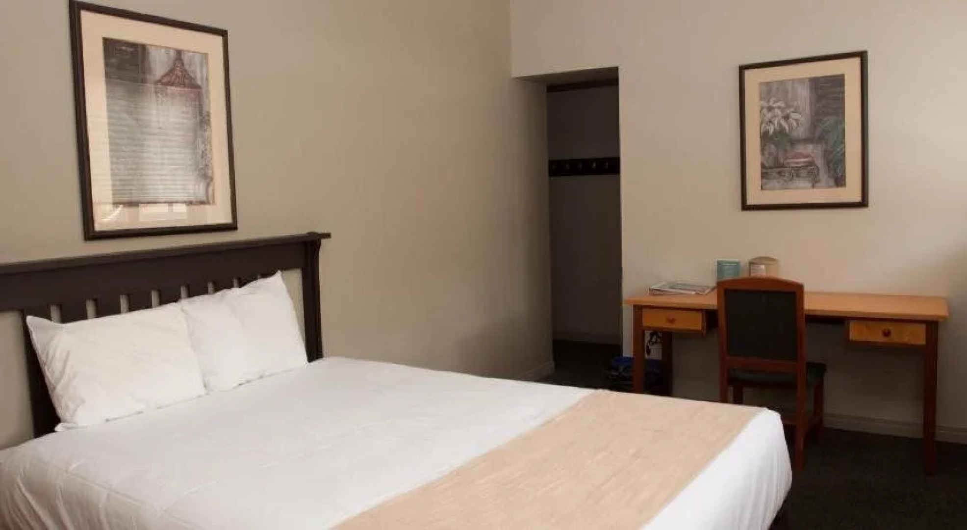 Banff Y Mountain Lodge