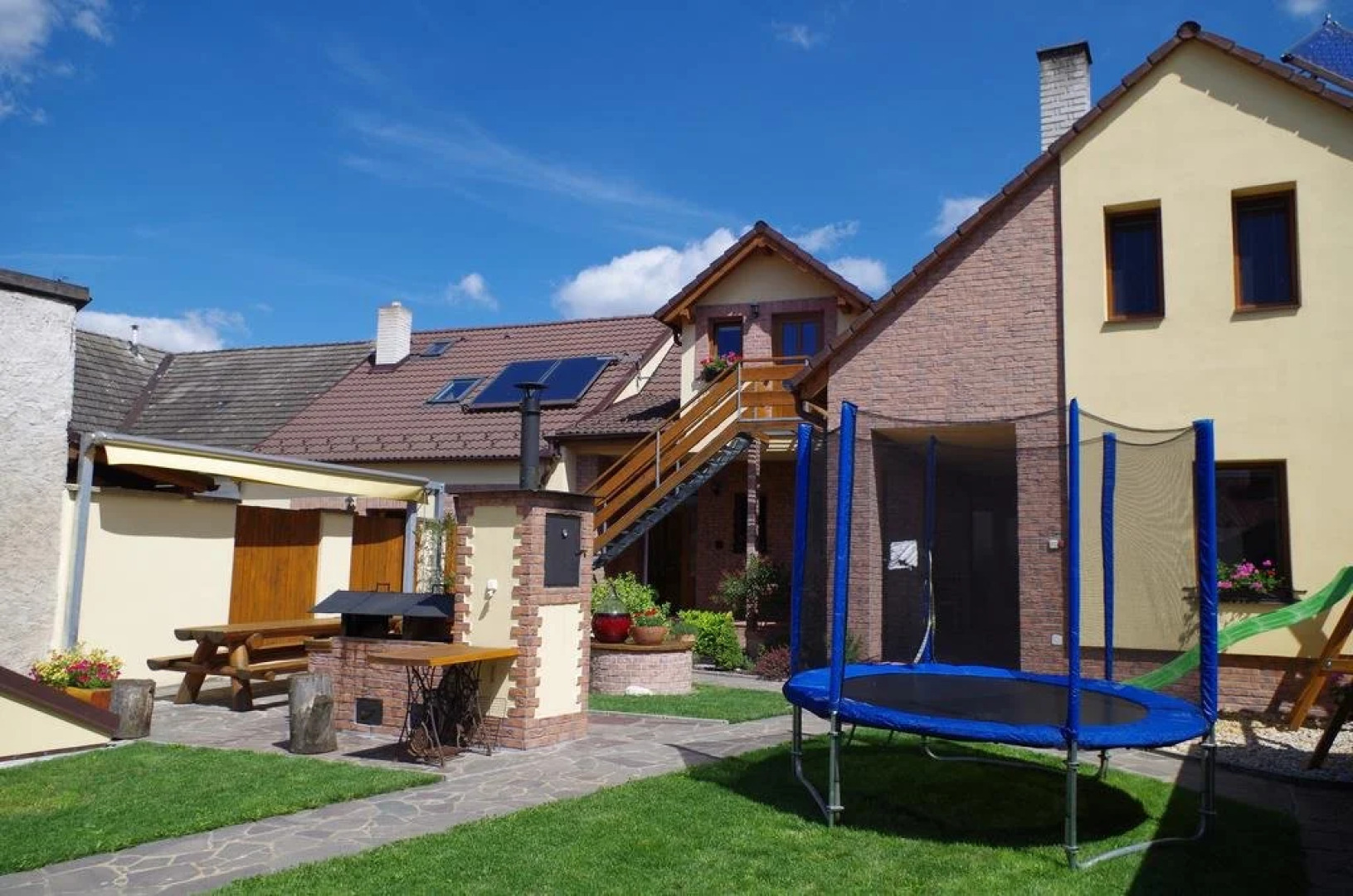 Ubytování a apartmány Sluníčko