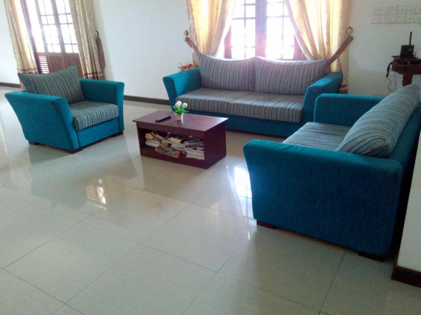 Shadow Inn Guest House Ella