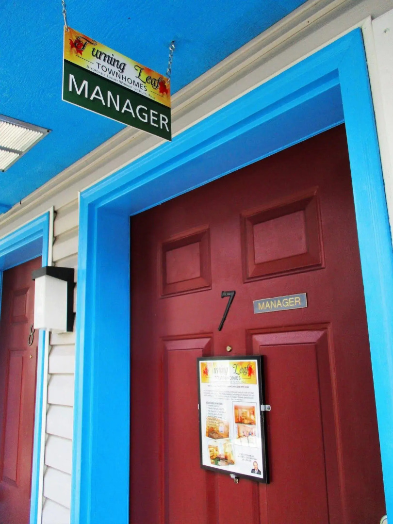 Turning Leaf Furnished Townhomes