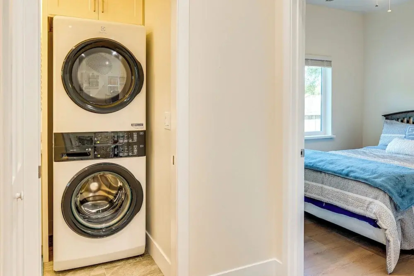 3 Mi to UC Davis: Retreat w/ Furnished Patio!