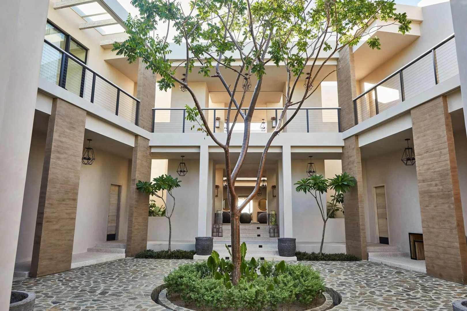 Susurros del Corazón, Auberge Collection