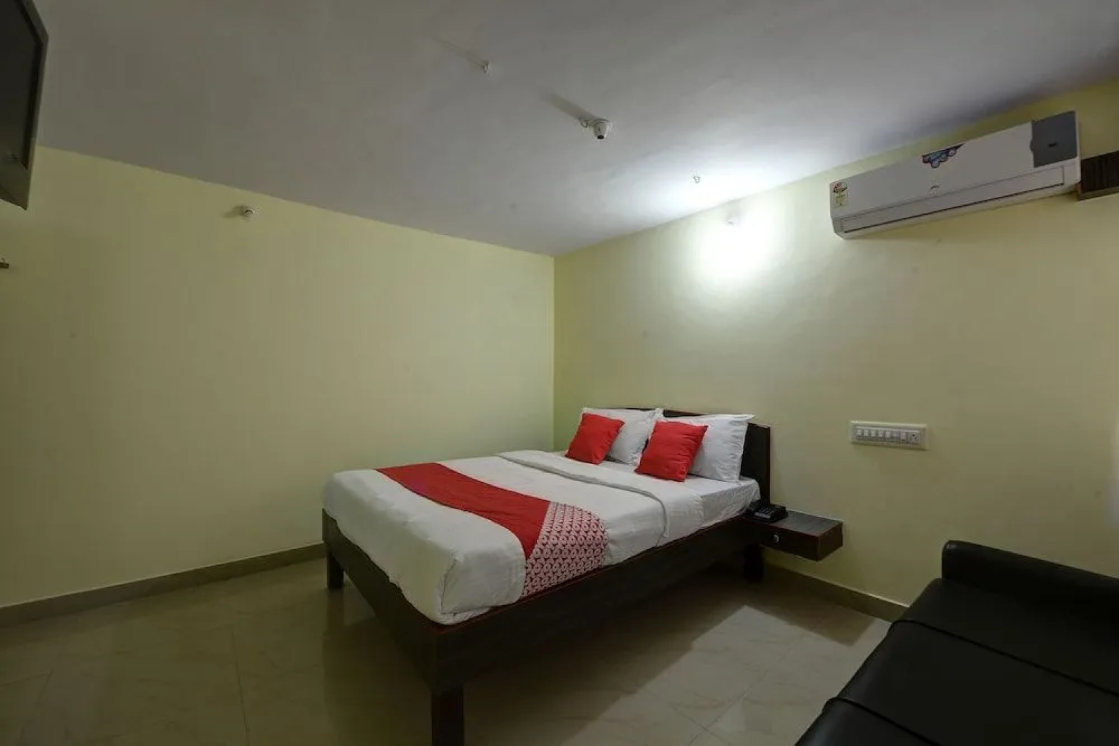 OYO 22499 Vishnu Residency