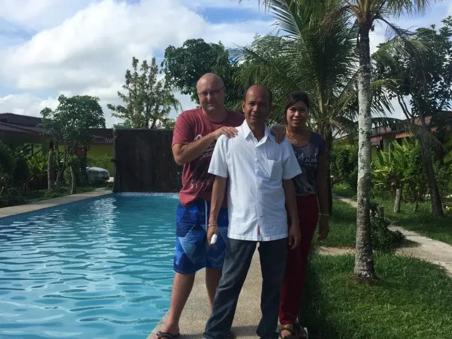 Ban Pool Green View Resort