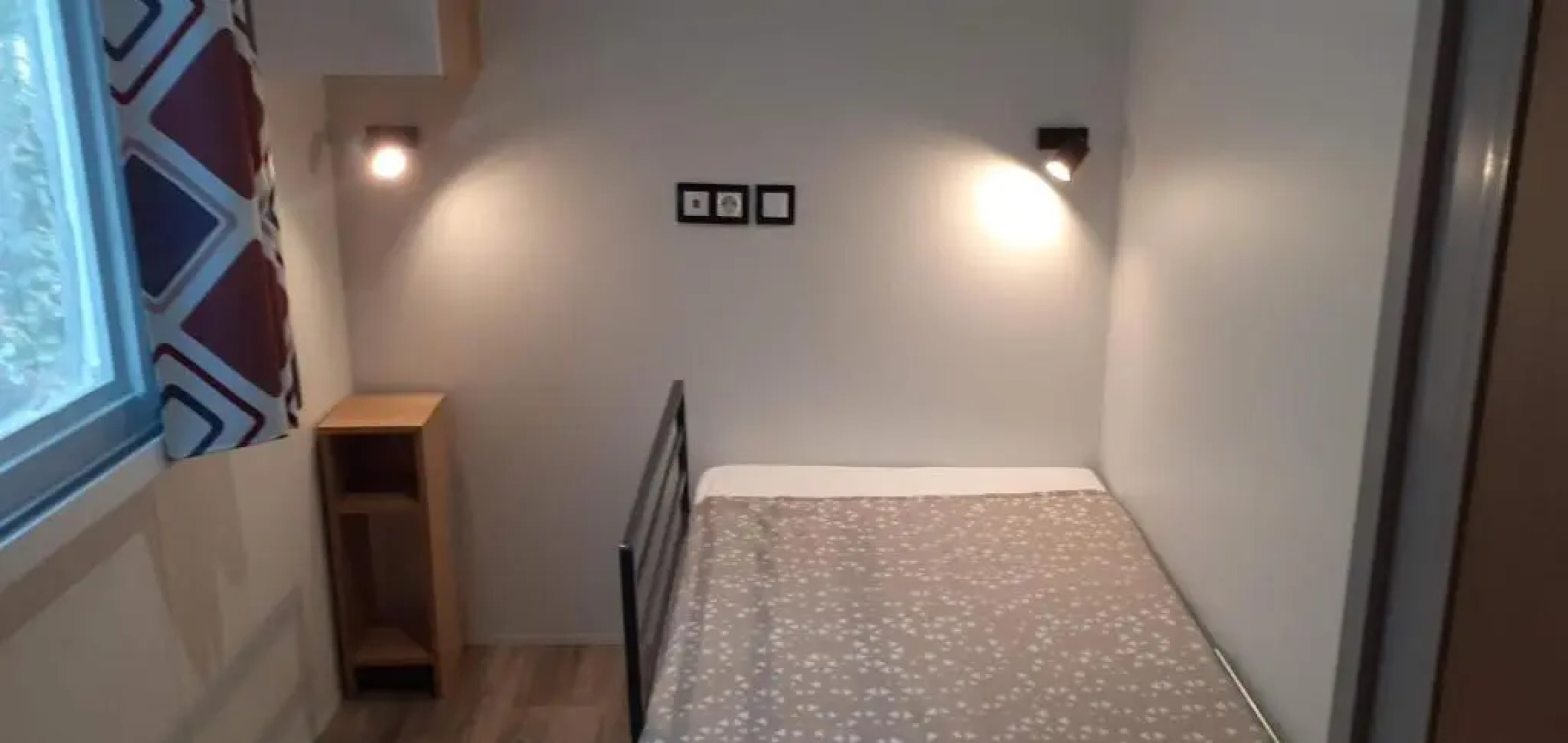 MH, 3 Ch, 43m2, climatisé, avec terrasse fermée de 18m2, super équipé, parc aquatique, draps, linge de maison inclus