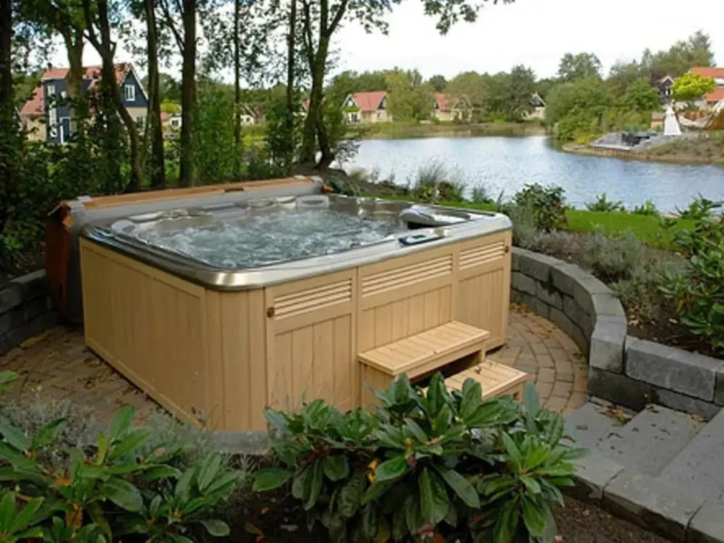 House With a Bubble Bath, 20 km. From Assen