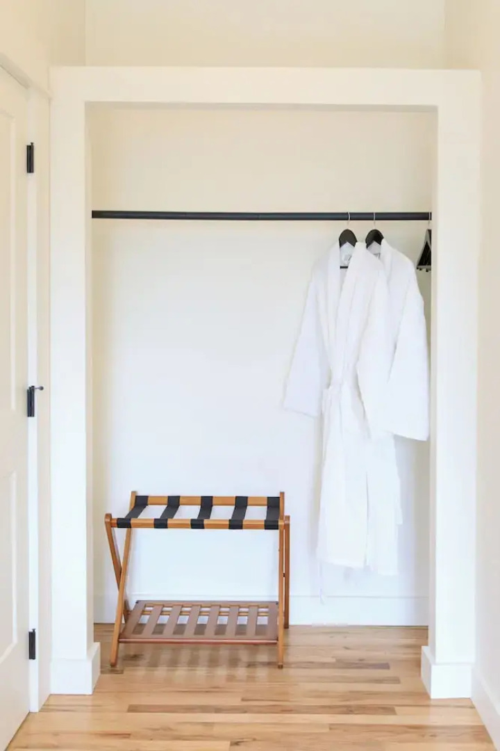 The Historic Schoolhouse Inn