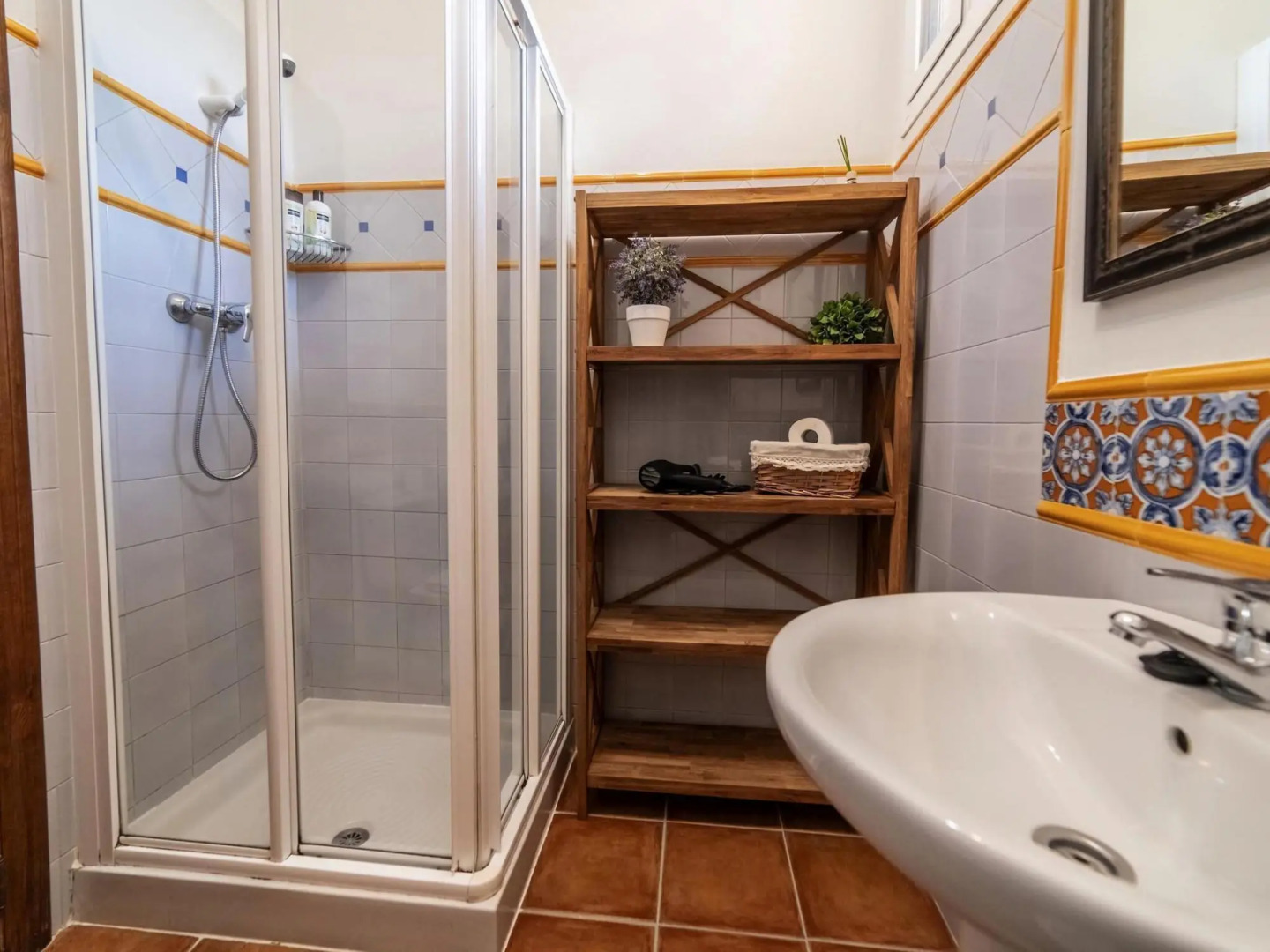 Holiday home in the middle of nature 1