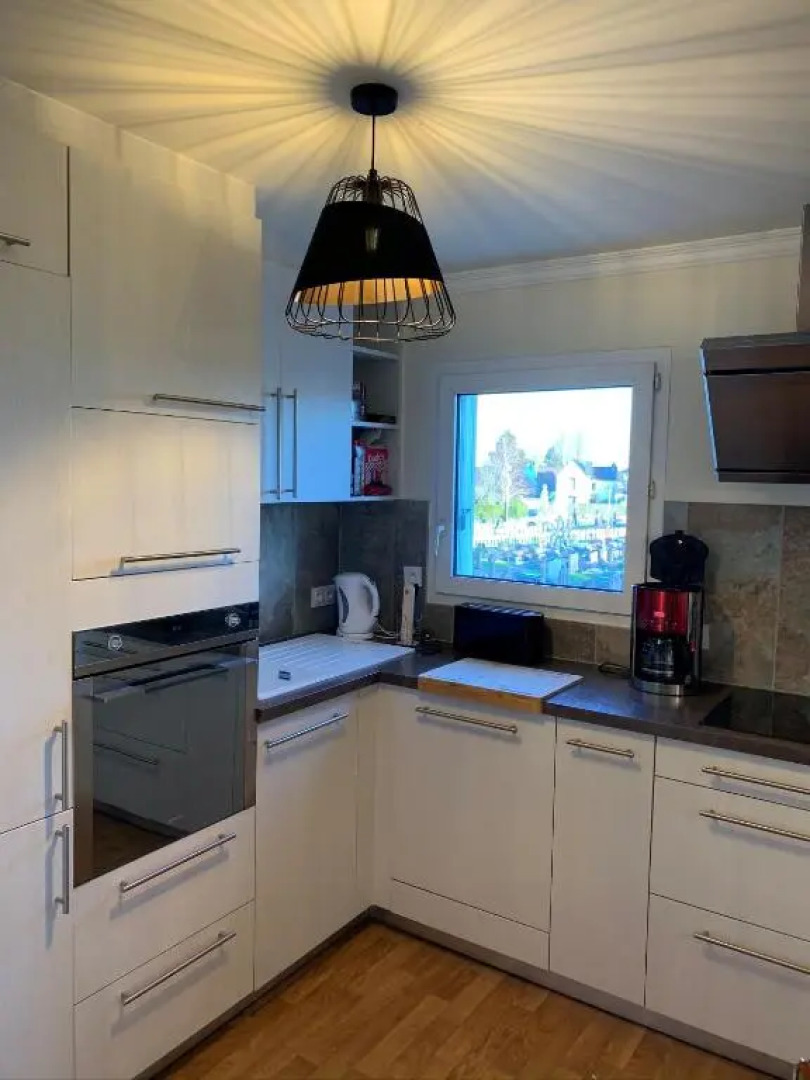 65 m2 Centre vannes 2 ch wifi parking