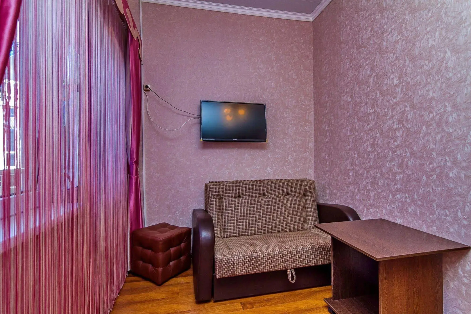 Отель Кавказ