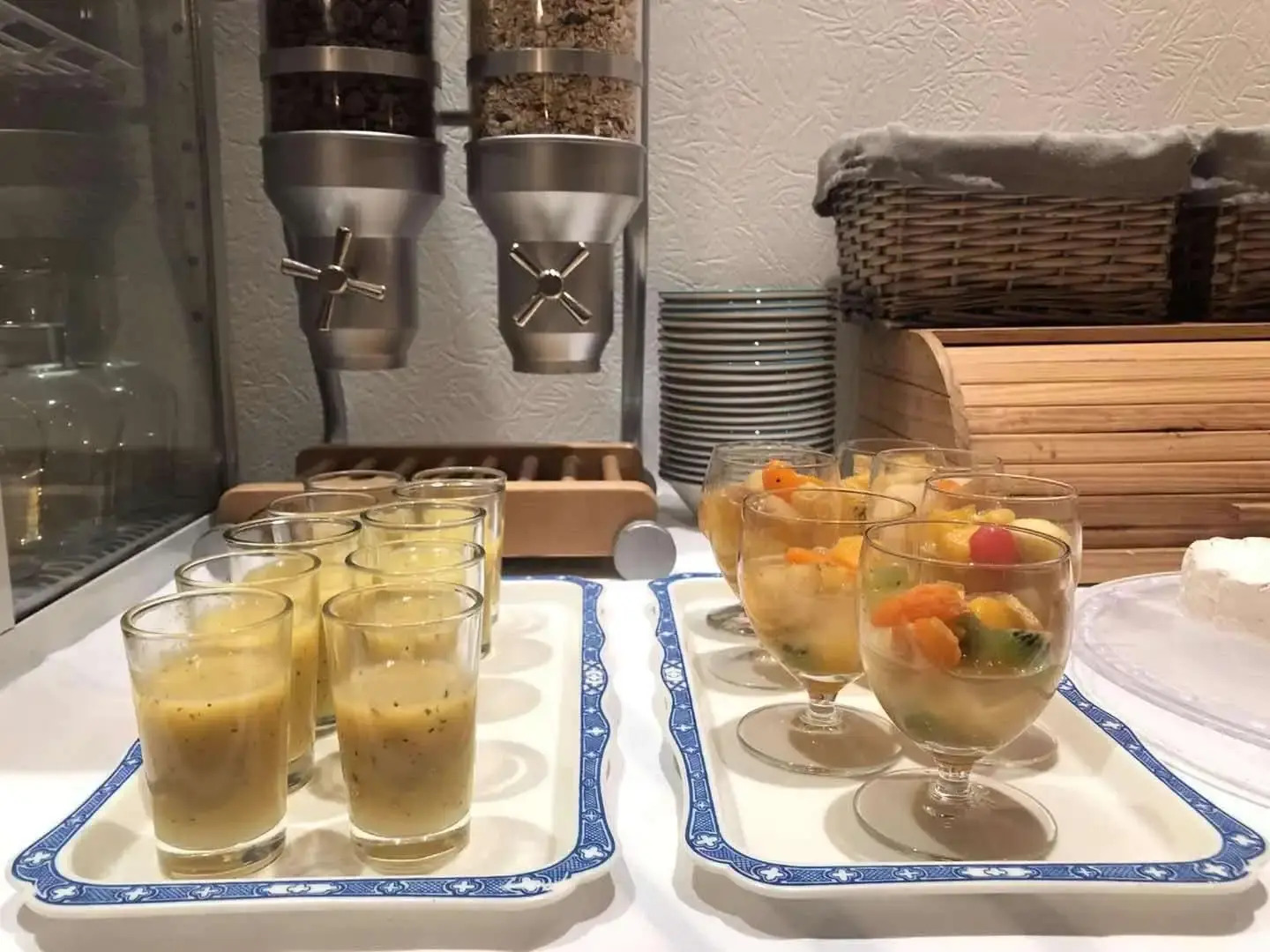 Brit Hotel Aux Sacres