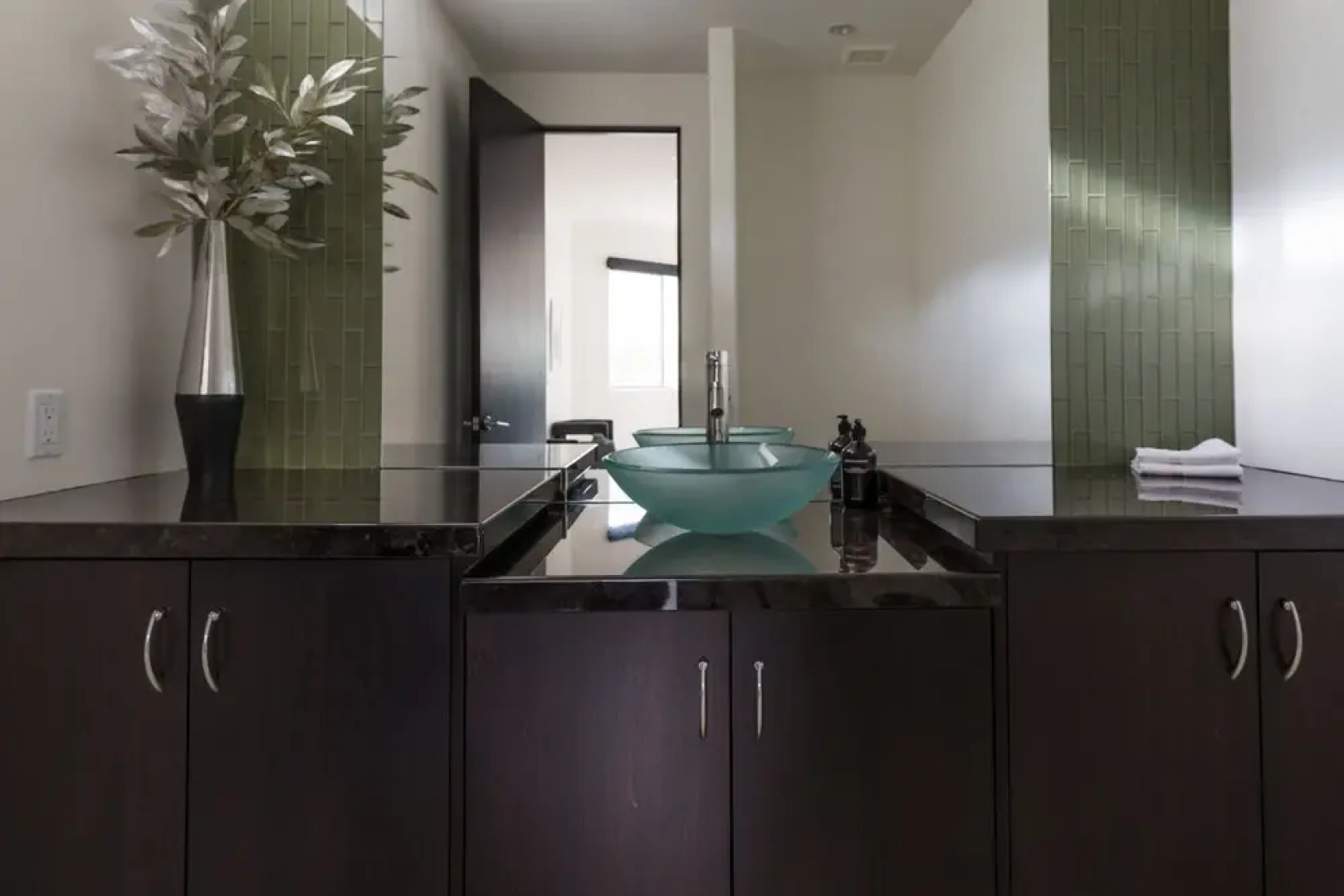 Apollo by AvantStay 6BR Private Desert Oasis with Pool Hot Tub Movie Room