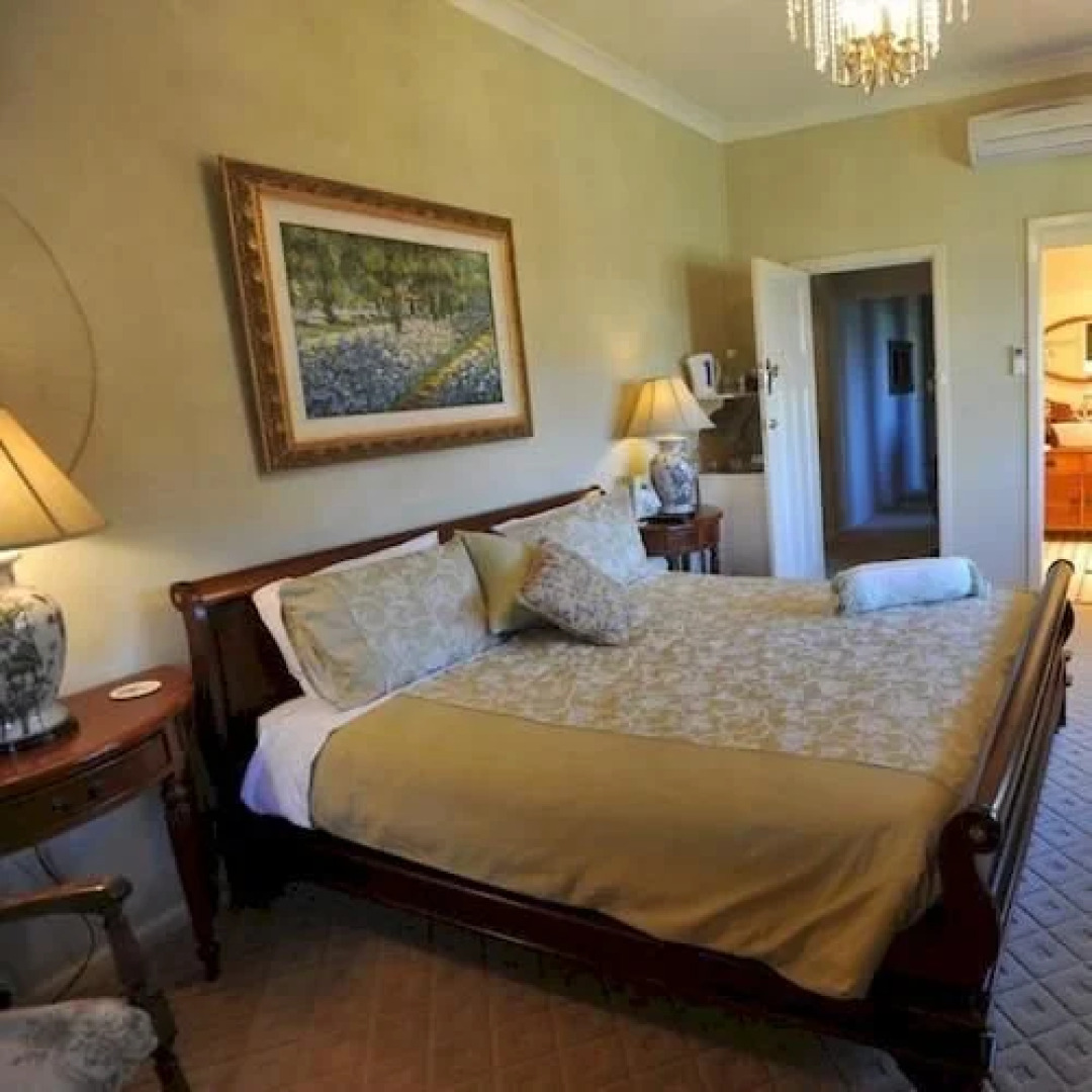 The Doulton - Luxury B&B