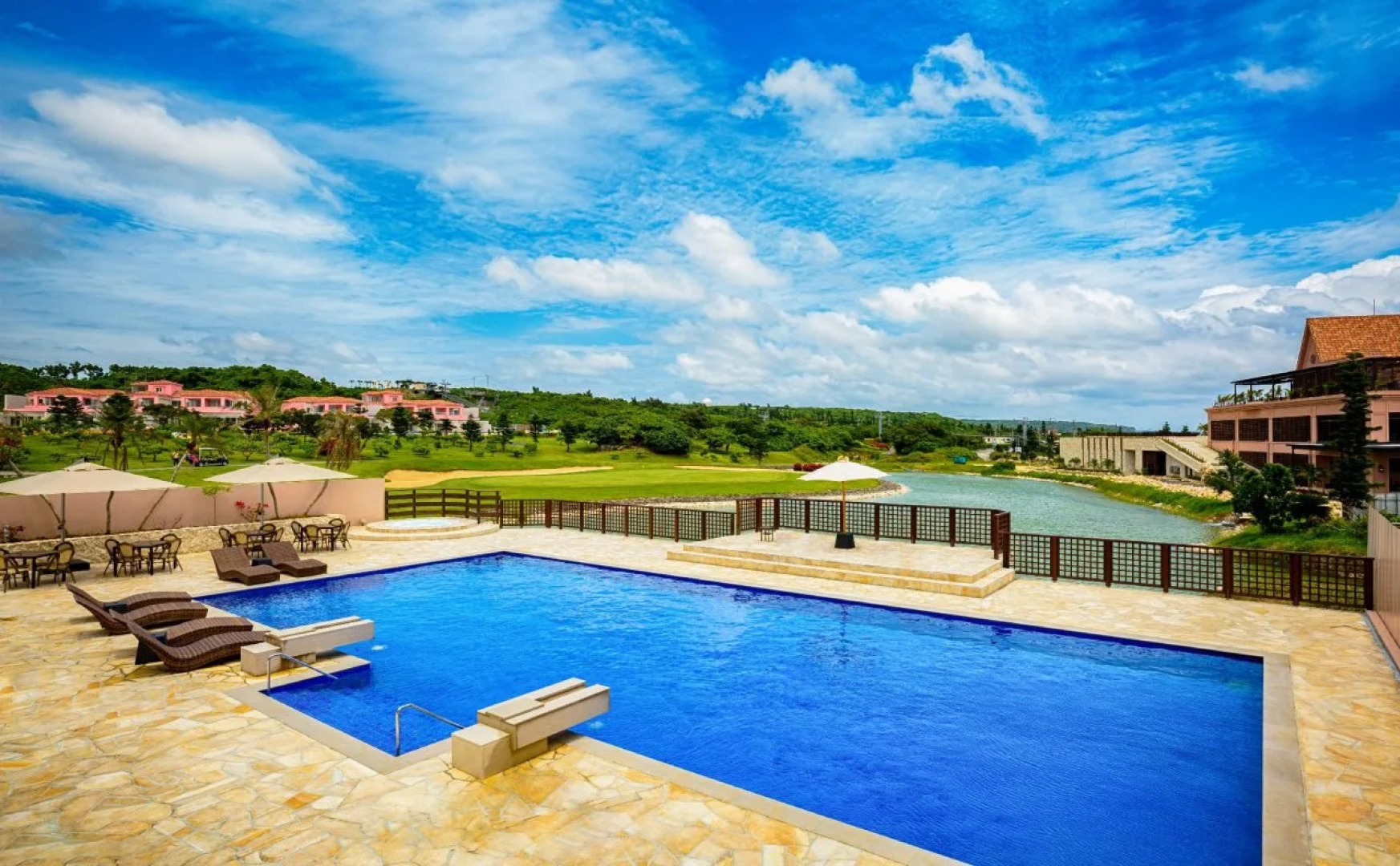 Hotel Shigira Mirage