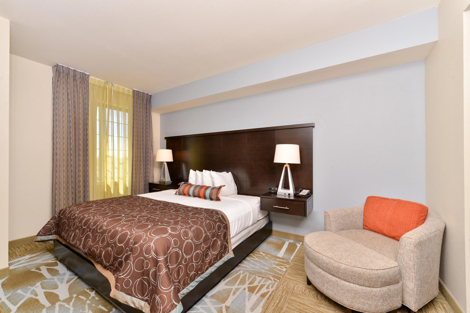 Staybridge Suites Stone Oak by IHG