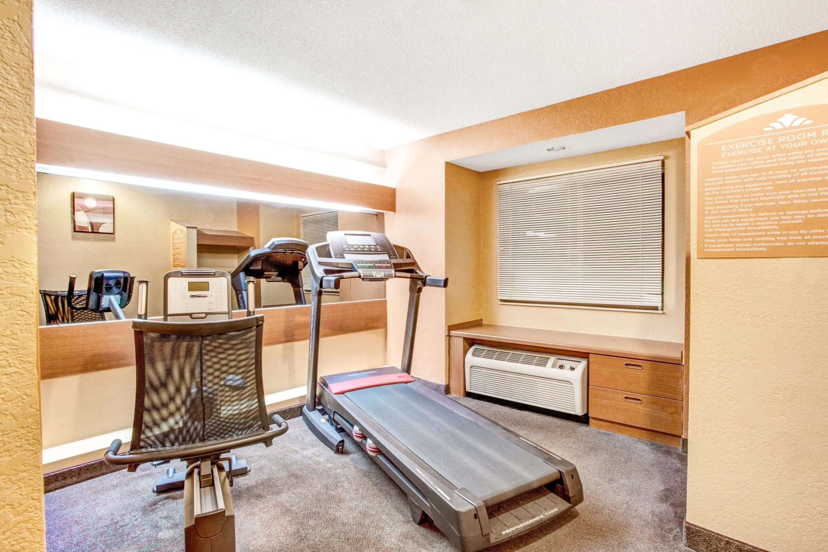 Microtel Inn by Wyndham Newport News Airport