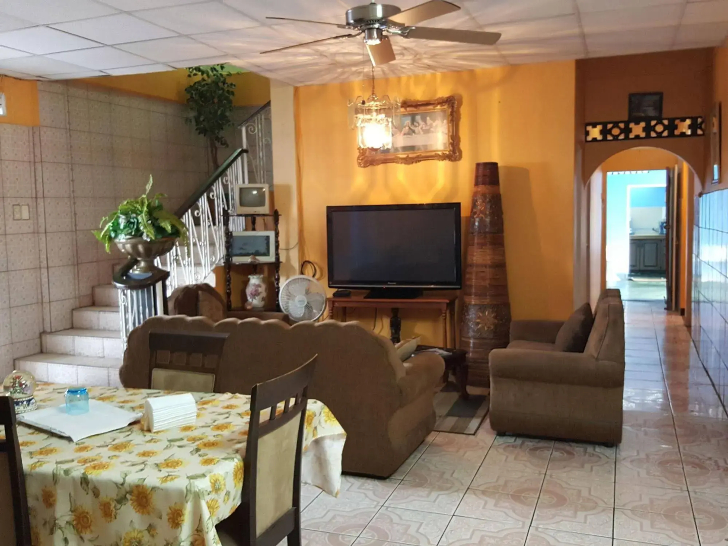 Caribbean Tourist Villa Guest House