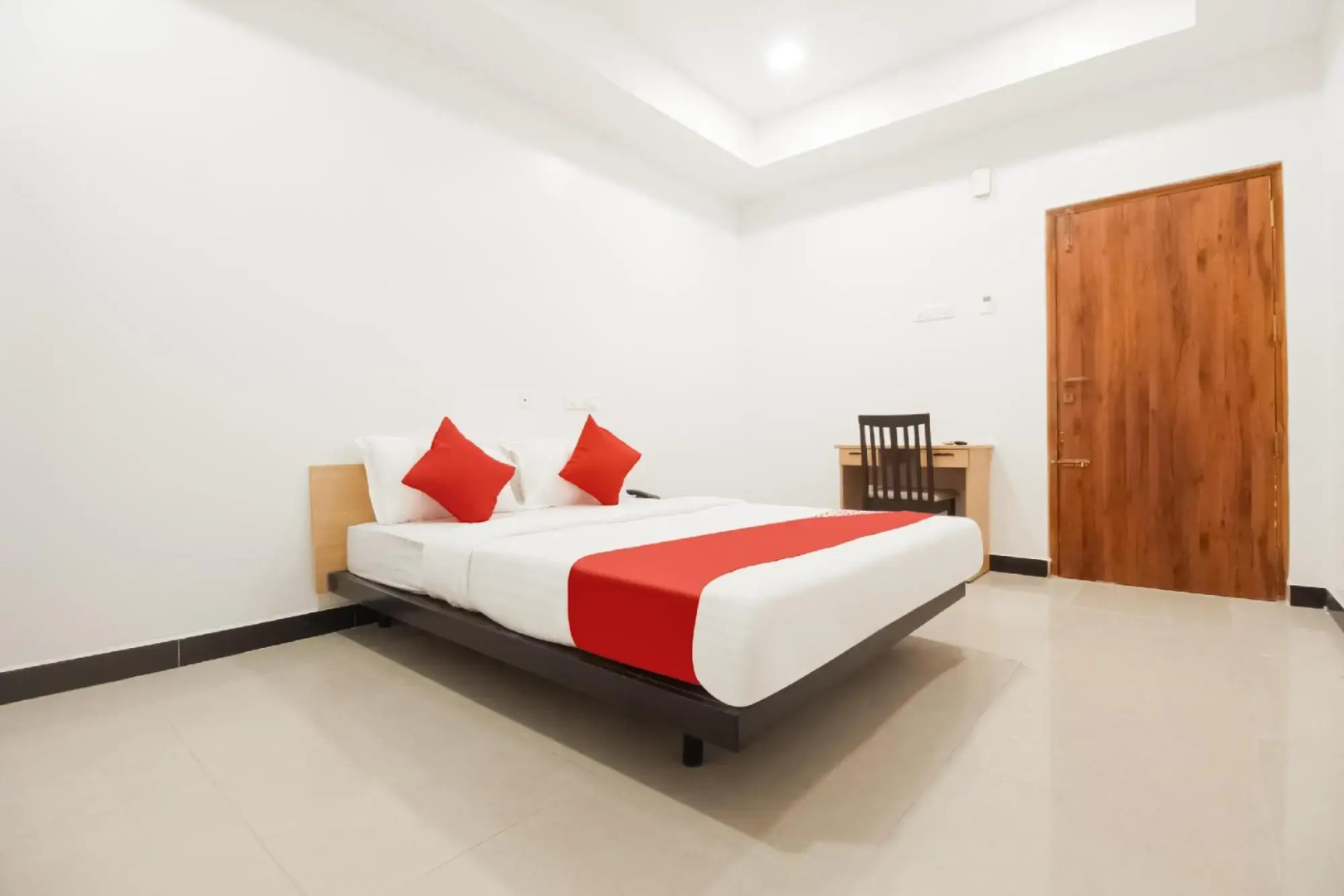 OYO Flagship 36877 Sakthi Grand