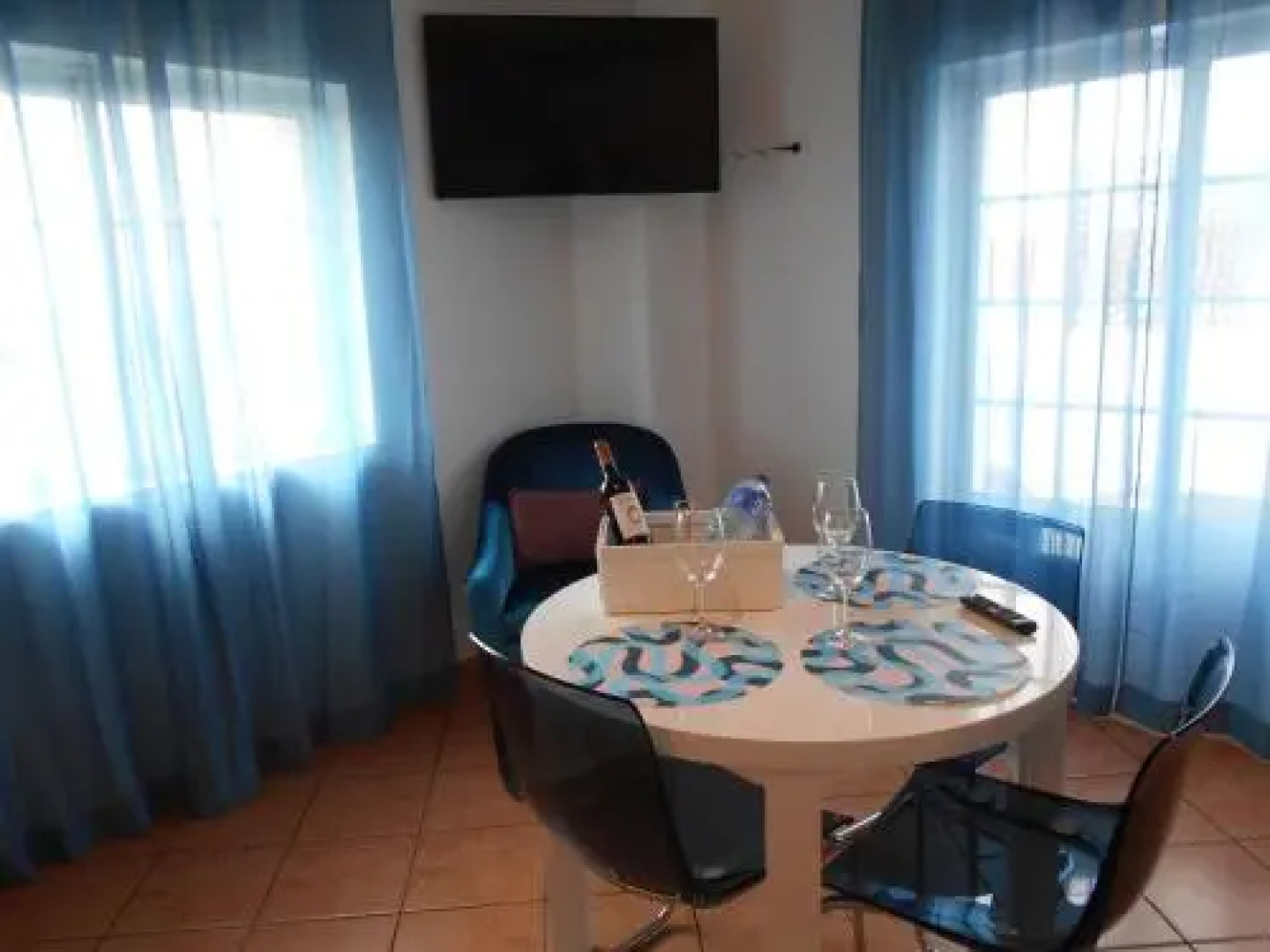 Lovely new House W/ Beatiful Garden