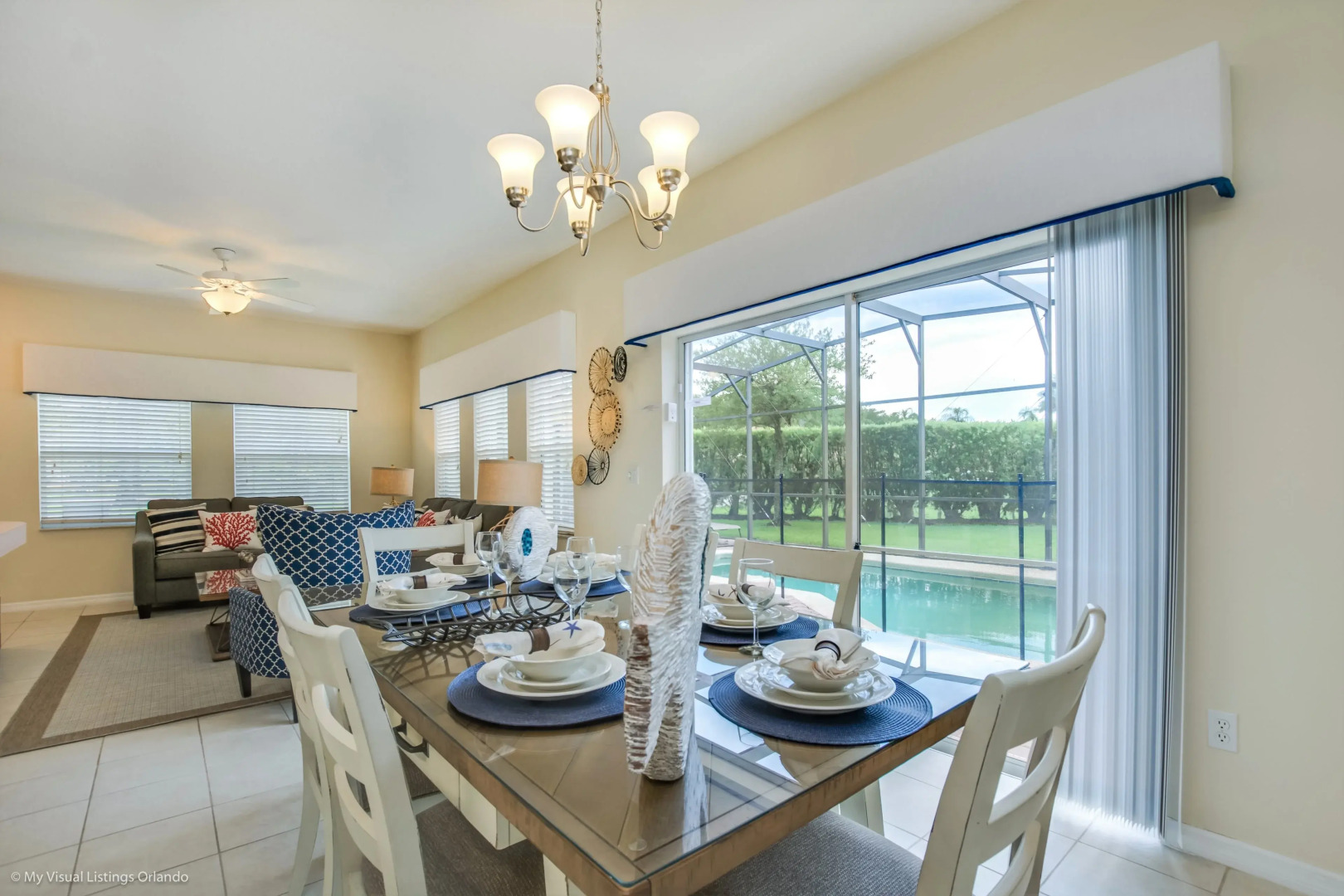 4 bed town home with full size pool Close to Disne