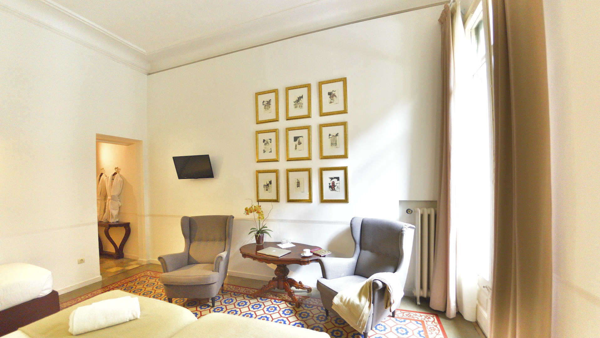 Mihlton Barcelona Boutique B&B