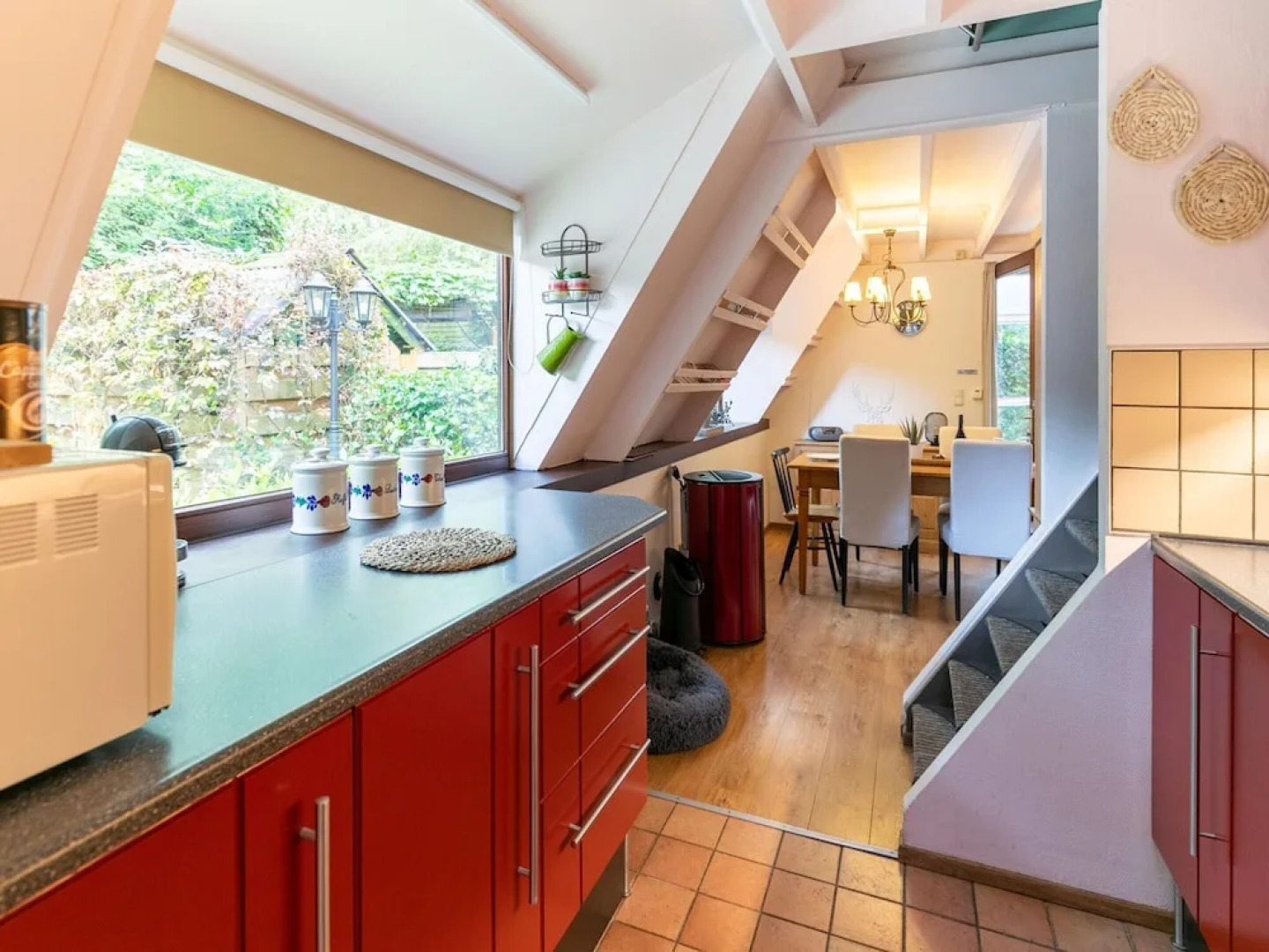 Lanaken Luxe Garden Retreat