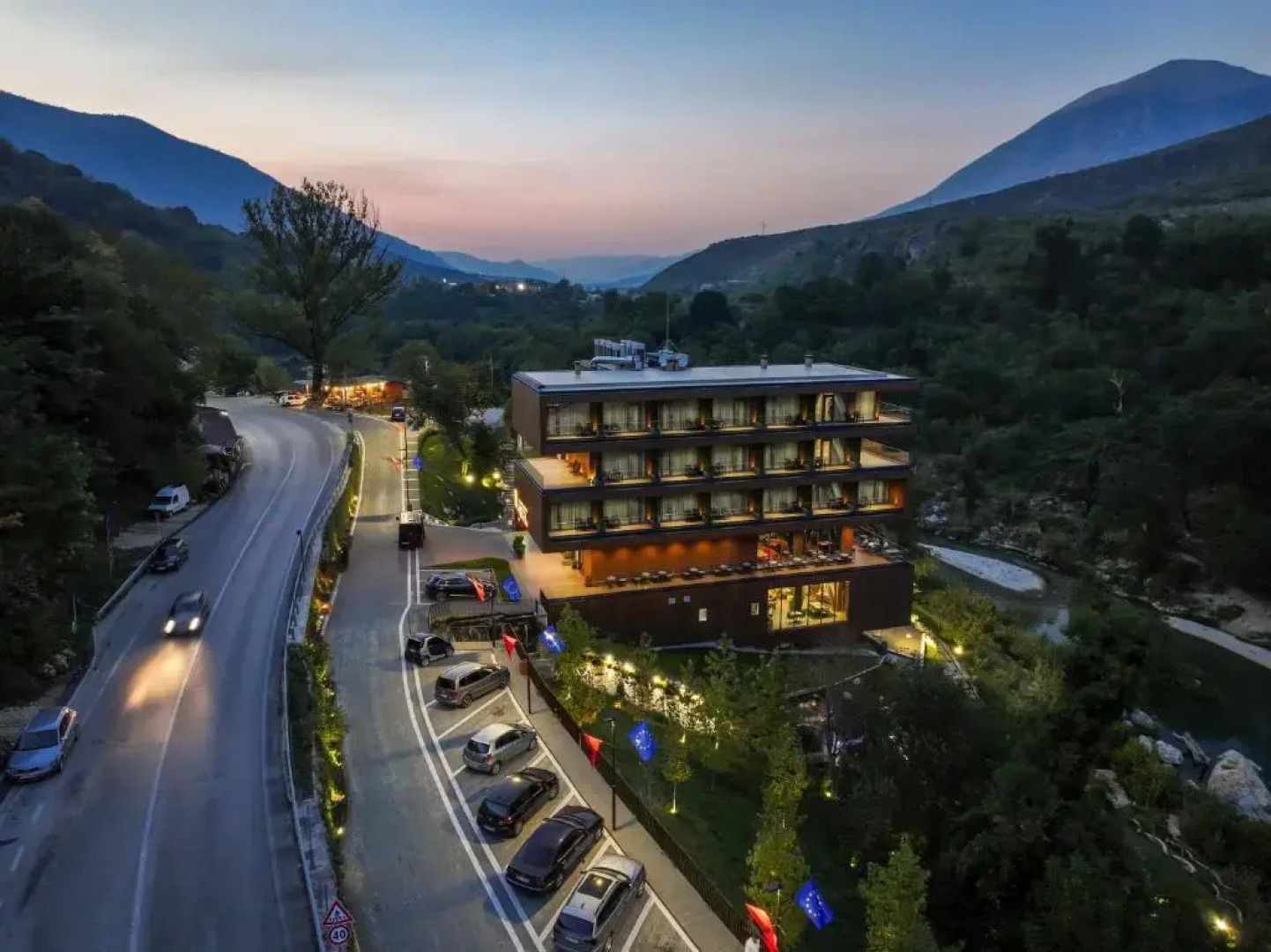 Hotel Uji Ftohte Tepelene