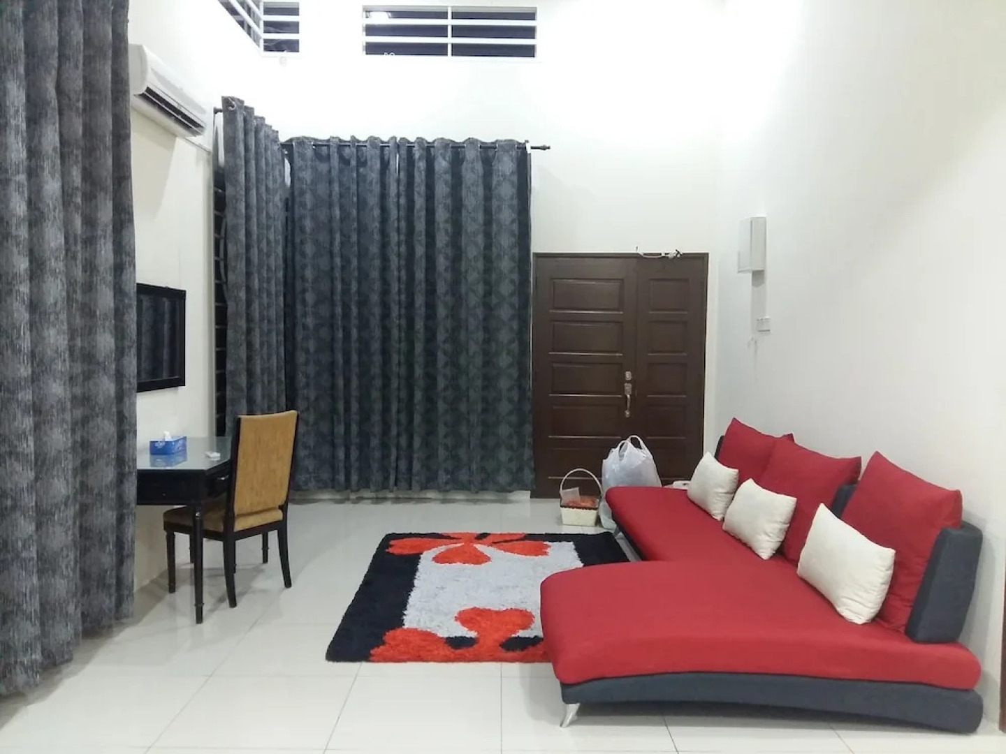 Rest Inn Mutiara at Homestay Gemas