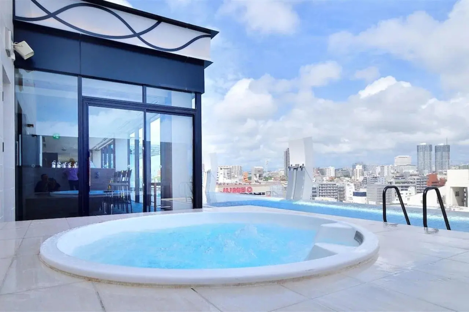 Hotel AQUA CITTA Naha