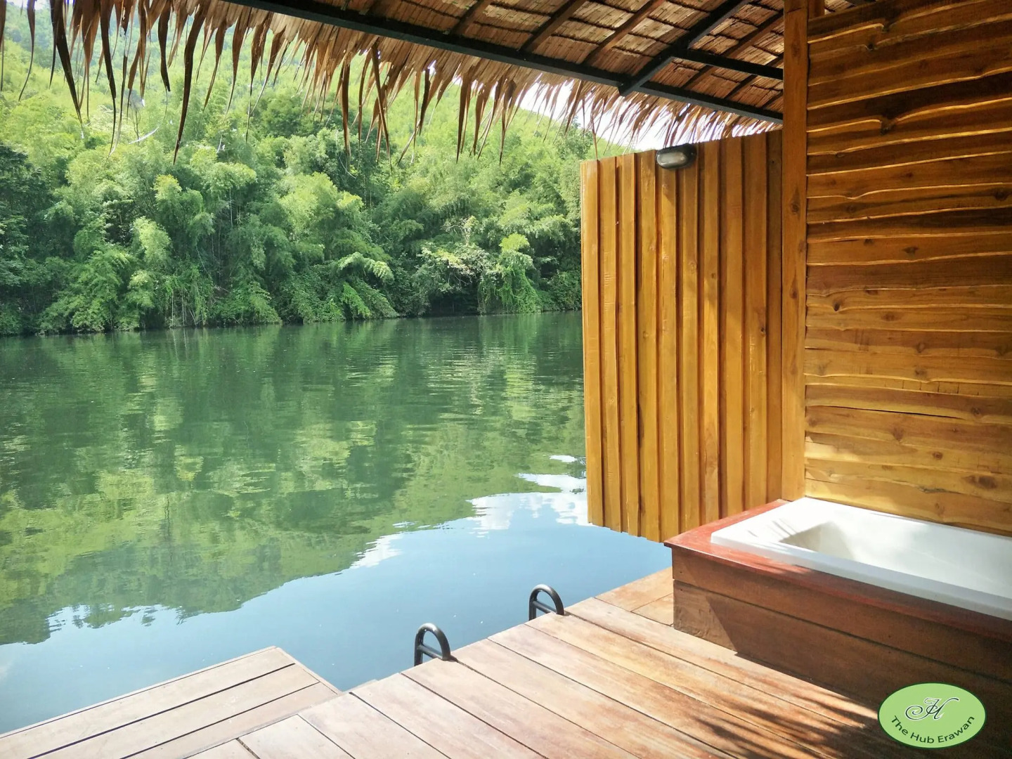 The Hub Erawan Resort