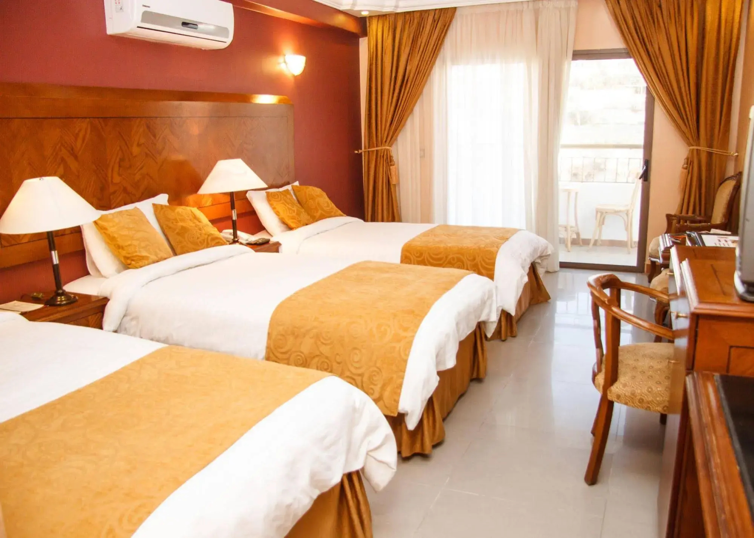 Al Anbat Hotel & Restaurant