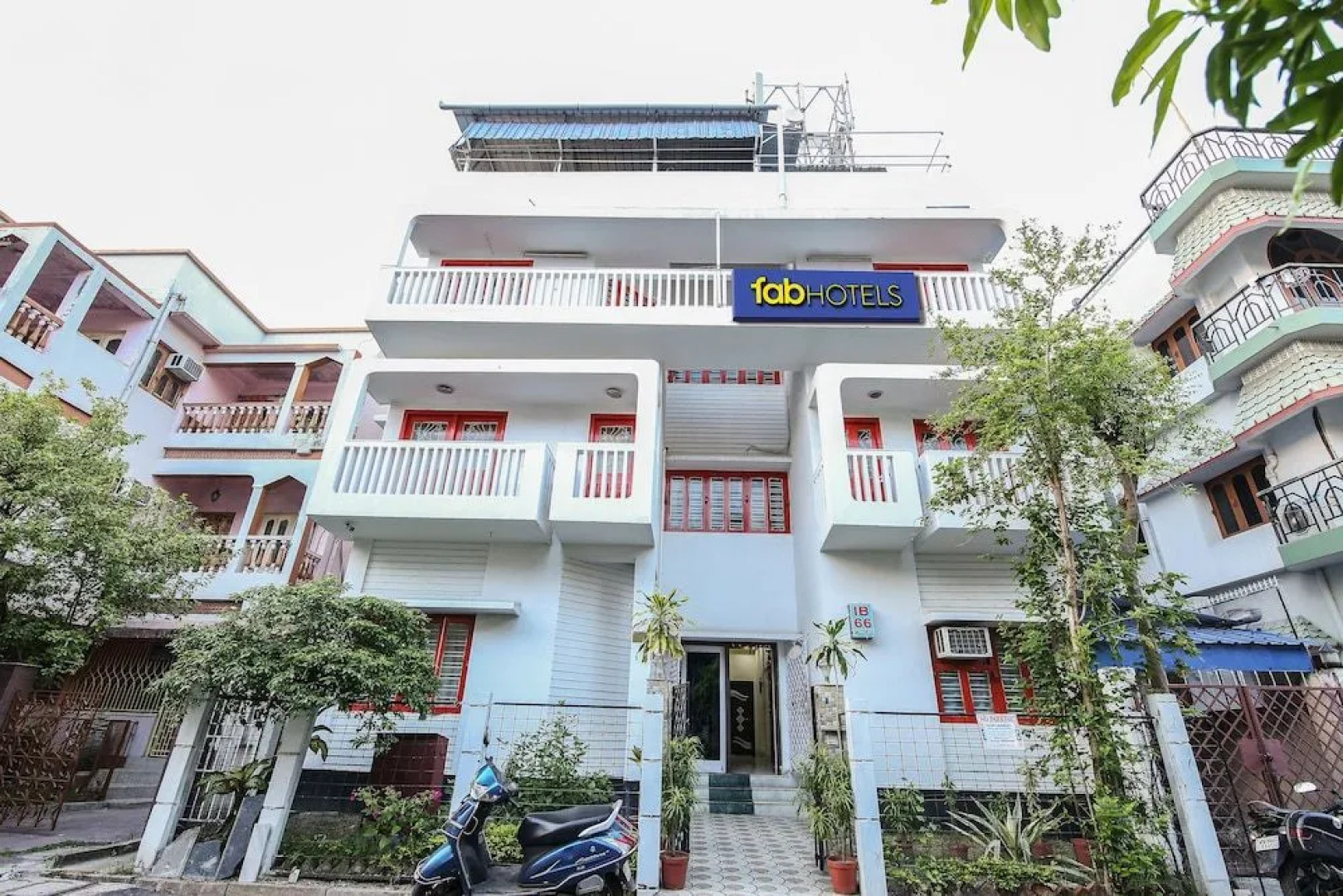 FabHotel Paradise Inn Salt Lake